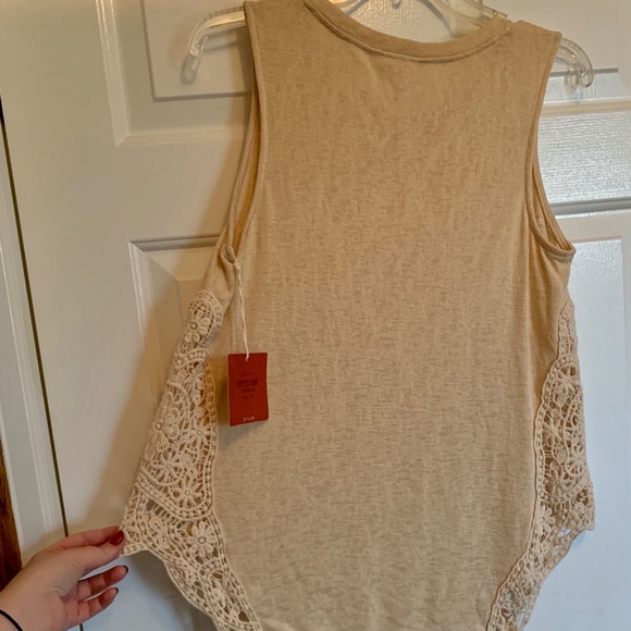 Mossimo Beige Lace Top - Picture 2 of 2